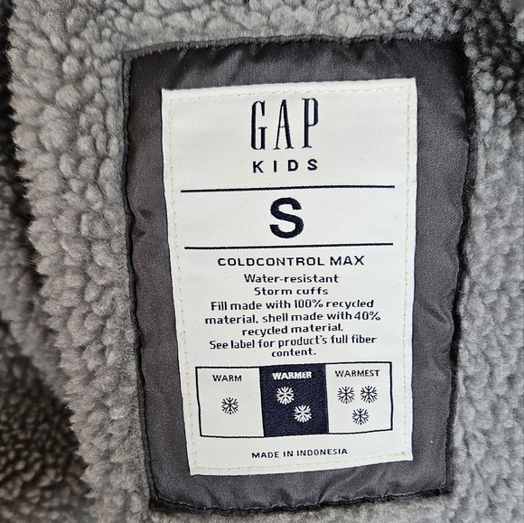 GAP kids Coat - Picture 2 of 3